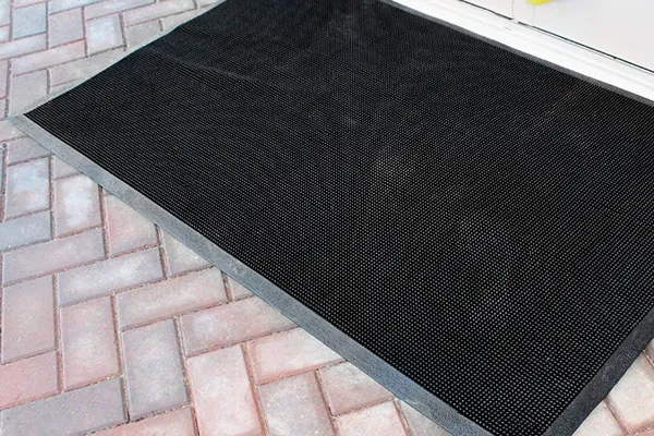 DirtTrap Heavy-Duty Natural Rubber Outdoor-Mat