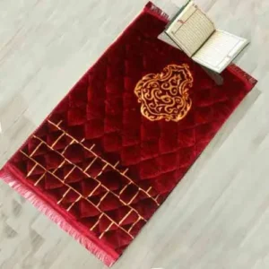 Eco-friendly Red Color Muslim Prayer Rug